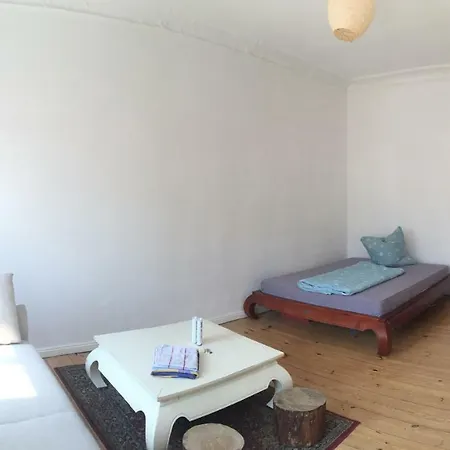 Habitación en casa particular Heller Grosser Jugendstil Altbau In Tempelhof Berlín